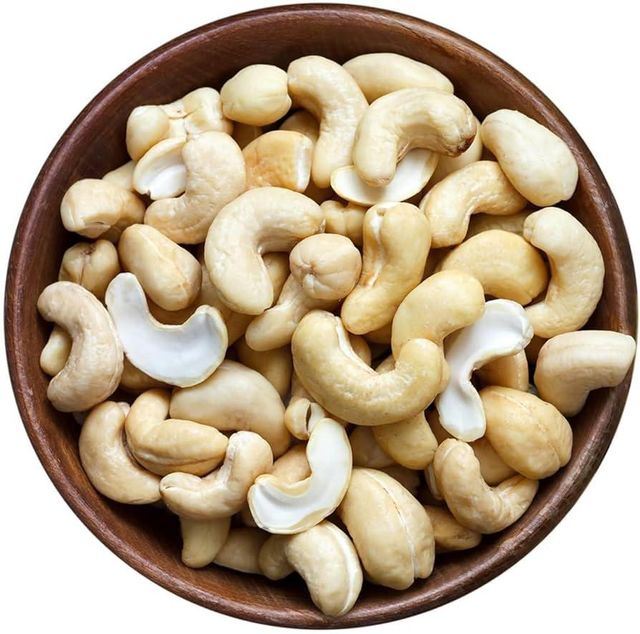 Raw Cashew Nuts/ Cashew Nut Size W180 W240 W320 W450/ Certified WW320 Dried Cashew nut High Quality Raw - Image 1