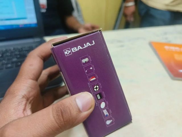 BAJAJ CHANGEOVER SWITCH - Image 2