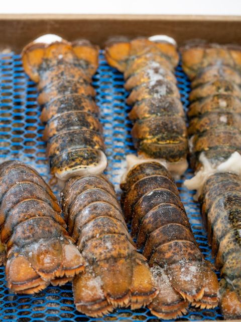 Best Price Wholesale Spicy Freshwater Frozen Lobster Tails Whole Crawfish Semi-IQF Processing Vacuum Pack Bulk - Image 4