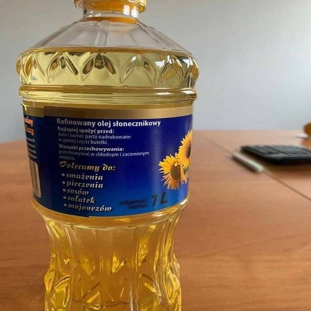 Fresh Natural Refined Sunflower Oil High Quality Refined Sunflower Oil Rich In Vitamins Minerals And High Healthy Fats High Quality Organic Refined Sunflower Seed Oil - Image 2