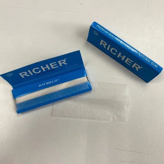 Portable Single Size Rolling Paper: 70X36mm, Bleached, Customizable Brand - Image 1