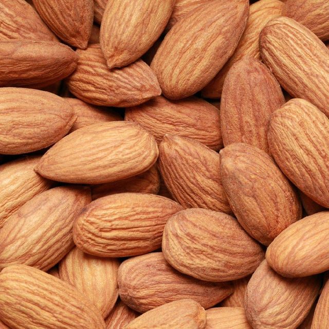 Premium Natural Almonds With High Kernel Purity For Bulk Ingredient Sourcing Food Processing And Export Supply - Image 4