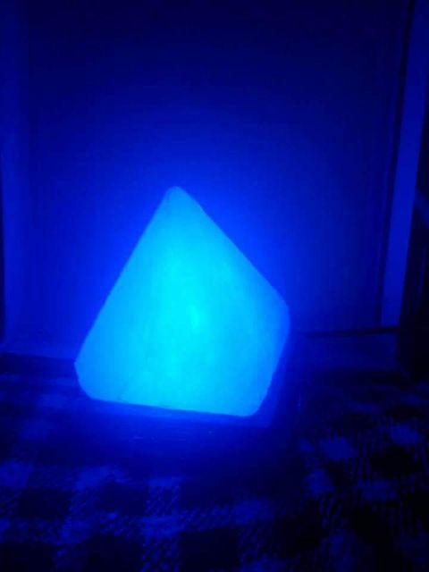 Himalayan Pink Salt Lamps and USB Lamps - Image 1