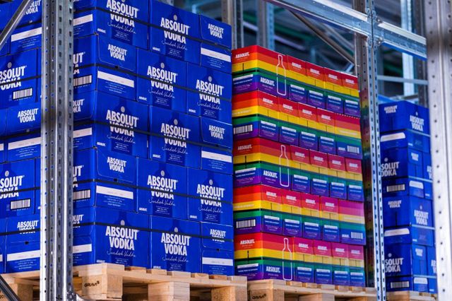 Buy Absolut Vodka Wholesale & in Bulk | Premium Swedish Vodka – Competitive Wholesale Prices, Reliable Supply & Global E - Image 6
