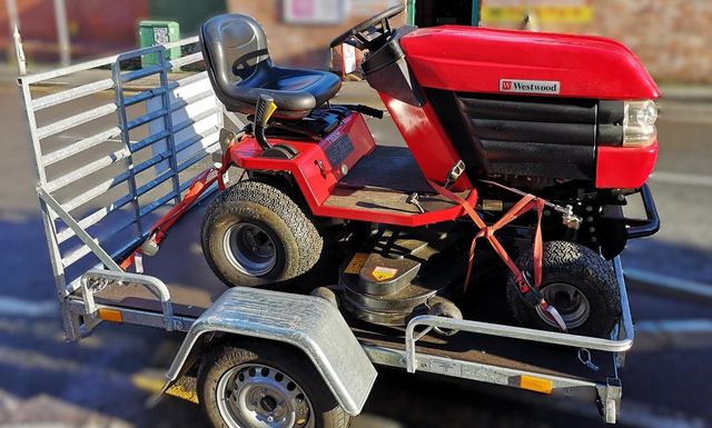 Heavy Duty SCH Tractor And Mowers With Efficient Rotary Cutting System For Agricultural Use - Image 3