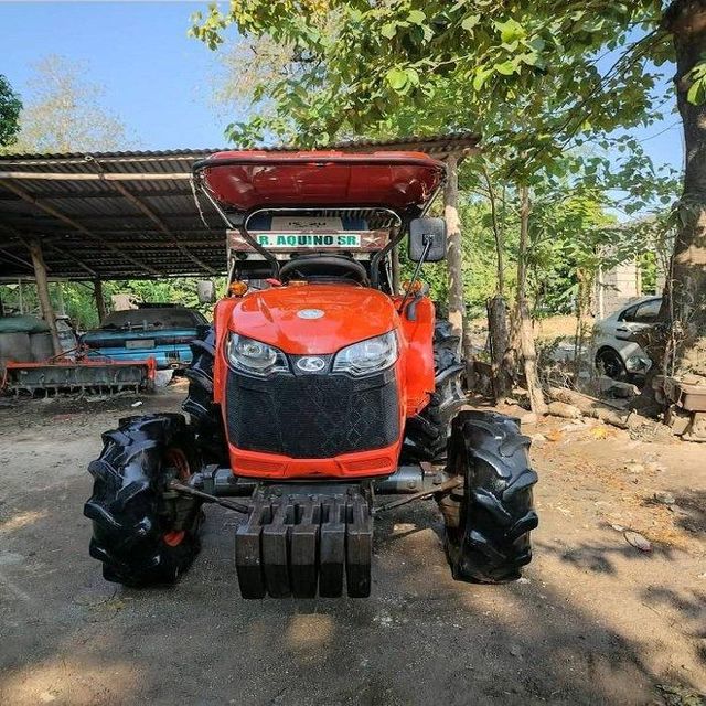Premium Kubota L4018 Tractor For Sale With Four Wheel Drive And Reliable Diesel Engine Performance - Image 3