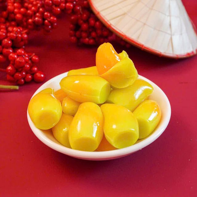 Peeled Mango Gummy Candy - Image 3