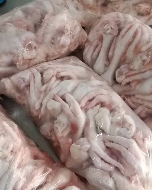 Premium Poultry – Grade A Fresh Frozen Chicken Paws Export Quality Chicken Feet 10kg On Sale - Image 4