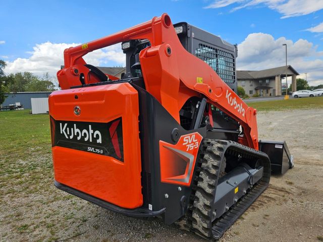 Kubota SVL75-3 Crawler Skid Steer Loader – Compact, Powerful, and Versatile Construction Equipment for Excavation, Loading, and Landscaping - Image 5