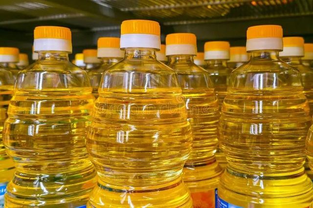 Refined Sunflower Oil With Exceptional Purity Levels And Clean Processing For International Buyers And Food Industry - Image 3