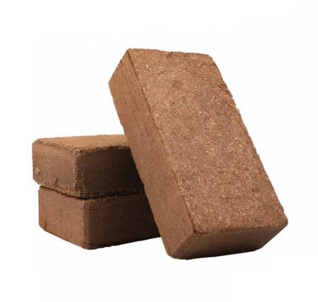 Premium Coconut Peat Block - 100% Natural Coir - Image 3