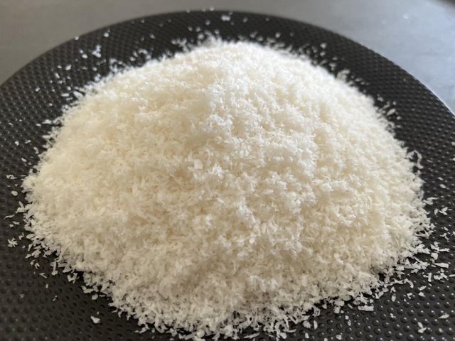 Desiccated Coconut high/medium fat fine - Image 1