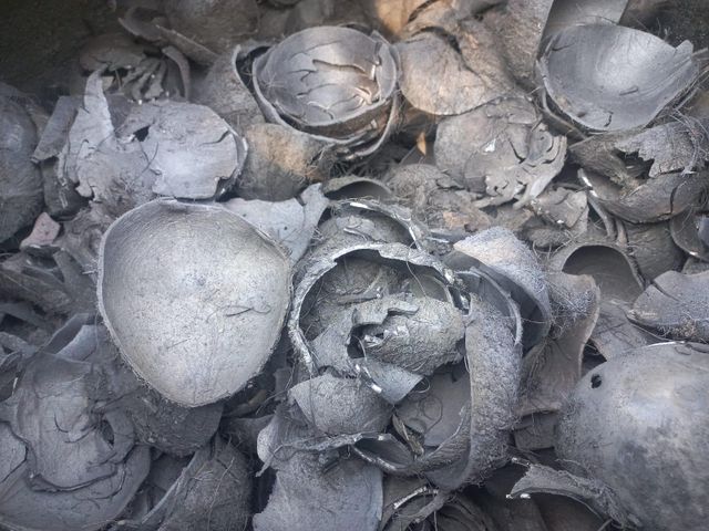 coconut shell charcoal - Image 3