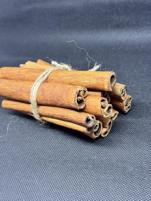 cinnamon Grown By Local Farmers Types Cassia (split, Cut, Stick) Origin Malalak (west Sumatra) & Kerinci - Image 1