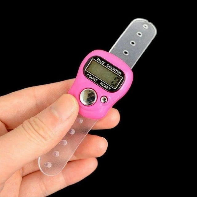 Plastic And Rubber Digital Finger Counter Use For Prayer Color Pink (Base) Display Size Large Count Capacity 1000 Case Material - Image 1