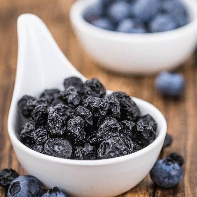 Export Quality Sun Processed Dried blueberries Offered In Bulk Orders Competitive Pricing Dried blueberries For Food Industry - Image 3