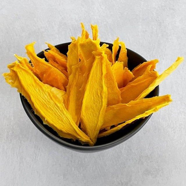 Best Price 100% Dehydrated Dry Mango Delicious Sweet Dried Fruit Tastes Sweet Cheap Persimmon Alternative - Image 5