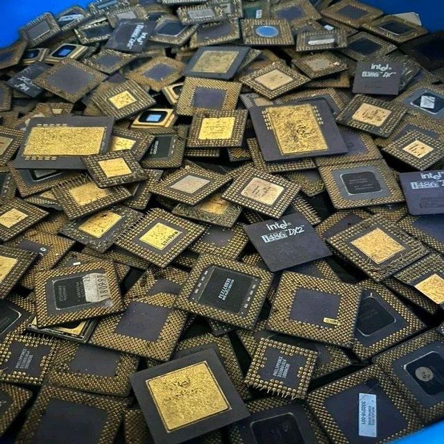 Gold Recovery Ceramic CPU Scrap Best Price Scrap Suppliers of Pentium Pro Gold Ceramic Cpu - Image 4