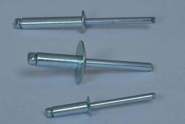 MS Blind Rivet Material MS Shear Strength High Size 2.4mm to 6.4mm Tensile Strength High Quantity Per Pack 1000 Stem Retention - Image 1