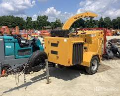 Automatic Wood Chipper Machine for Forestry Agricultural and Green Waste Processing - Image 4