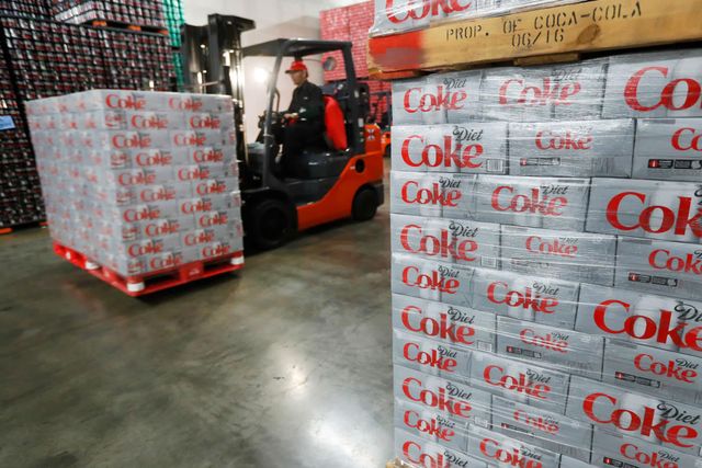 Wholesale Soft Drink Cans 330mL Various Fruity Carbonated Drinks Pepsis Sprite Fanta Coca-Cola Drinks, - Image 3