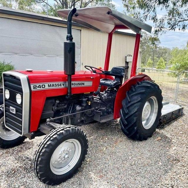 Massey Ferguson 240 Tractor for Sale Used Condition 15HP Rated Power for Farms Core Components Engine Motor Pump - Image 1