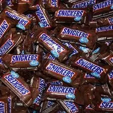 Snickers Chocolate Candy Bar – Fun Size, Bulk Value Bag – 1 lb Wholesale - Image 3