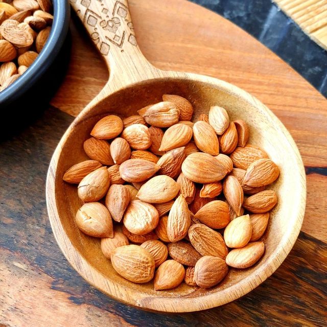 Golden Organic Product Range Includes Apricots Kernels Prepared For Health Food Wholesalers - Image 2