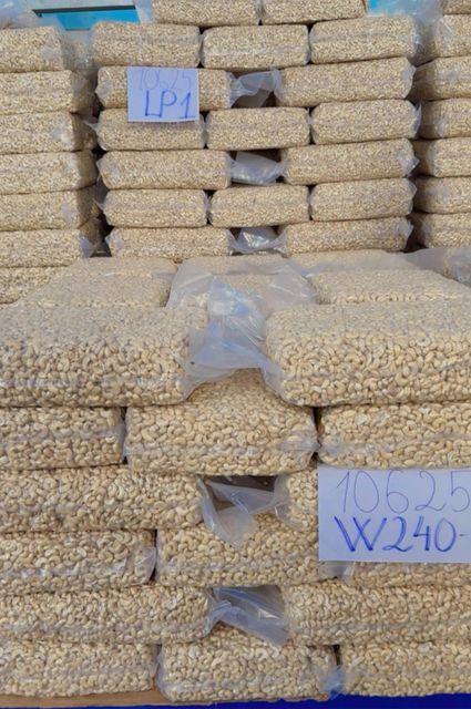 Cashew Nut Kernels Grade W240 - AFI Standard - FOB Ho Chi Minh City - HACCP Certified exporter based in Binh Phuoc Viet Nam - OEM Cashew Manufacturer (Private Label) - Image 3