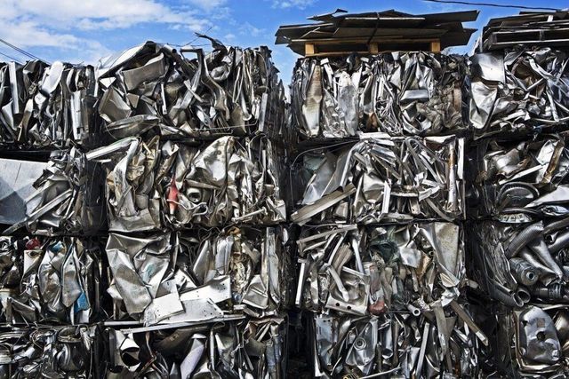 High-quality steel scrap for sale great for smelting reprocessing and heavy machinery production - Image 3