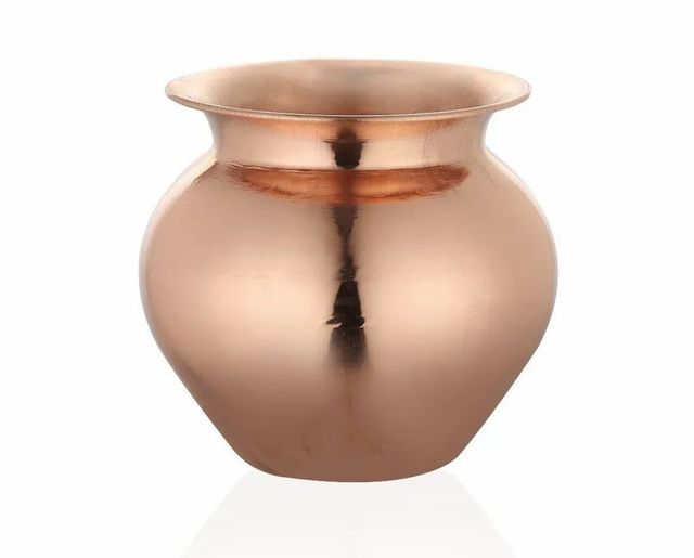 Hammered Cylindrical Copper Lota, For Home, Capacity: 500ml Capacity 500ml Design Hammered Shape Cylindrical Brand Divine - Image 1