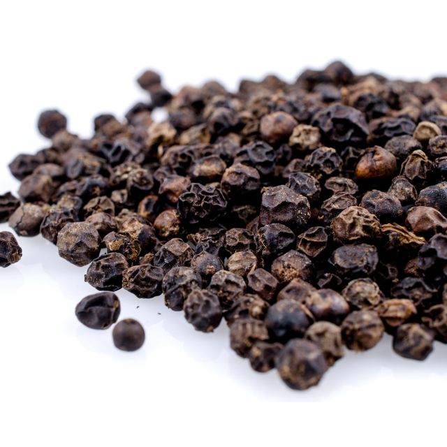 Freshly Harvested Black Pepper With High Oil Content And Strong Aroma Black Pepper Available In Bulk Quantities - Image 1