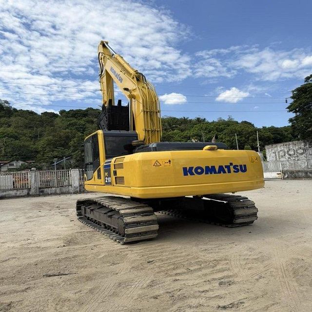 Wholesale Price Excavator Built For Excavation Demolition Trenching And Material Handling Applications - Image 4