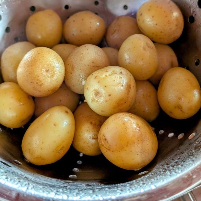 Fresh Potatoes Healthy Natural Bulk Supply Farm Fresh Potatoes With Excellent Taste - Image 3