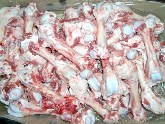 Frozen Pork Femurs Bones Grade a in Cheap Price for Catering Ready Meals and Food Service - Image 2