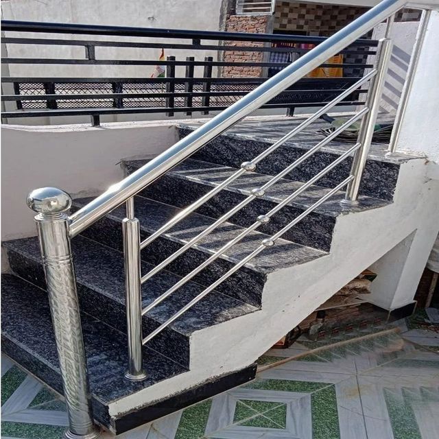 Stainless Steel Staircase Railing with SS Pipes (1000mm) - SS304 Grade - Image 3