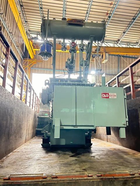 Three Phase Distribution Transformer Phase Three Phase Power Source Electric Application Industrial and Commercial Rating & Diagram plate Earthing - Image 2