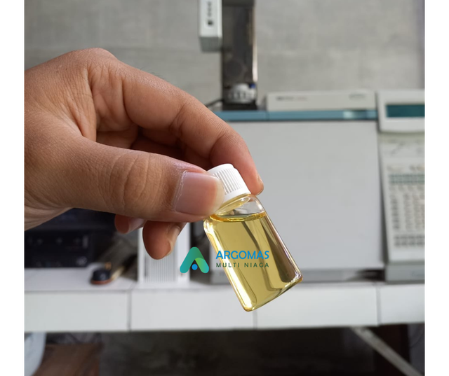 Pure Sandalwood Oil | Santalum album Oil 100% Pure Primary Source Indonesia Place of Origin Indonesia Ingredients 100% Sandalwood - Image 3
