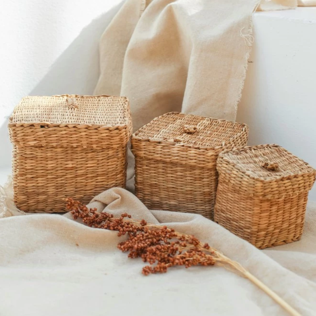 Handwoven Natural Seagrass Basket - Sustainable & Stylish Storage from Vietnam - Image 4