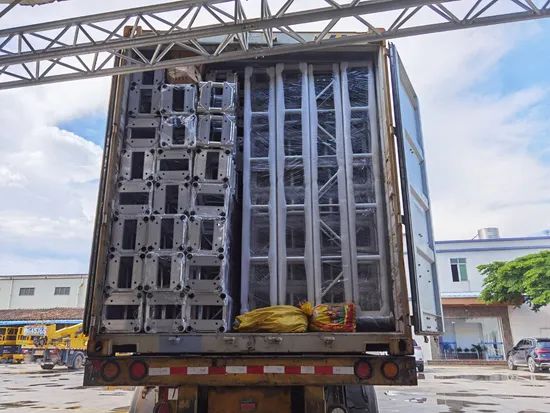 Portable Aluminum Stage Truss for LED Lights and Obstacles. - Image 2