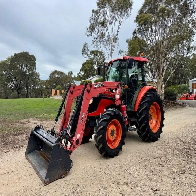 Premium Small Kubota Tractor with Front Loader Compact Agricultural Machine Efficient Farming Heavy Duty Mini Tractor Ch - Image 4