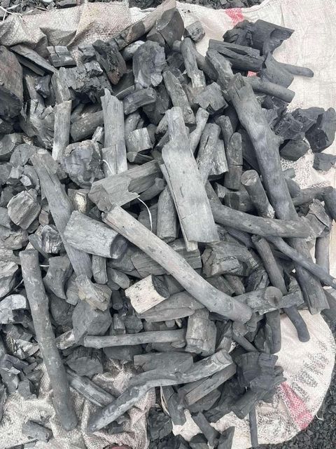 Wood charcoal - Image 1