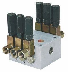 Master Progressive Block Series DPZ Primary Feeder Type Master Block Lubrication Point Capacity More Than 12 Nos. Pressure Monitoring Feature Pressure Indicating Pin In Each - Image 1