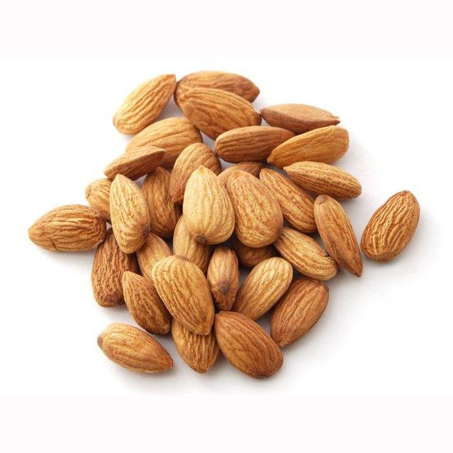 Premium Raw Dried Almonds Nuts for sale - Image 5
