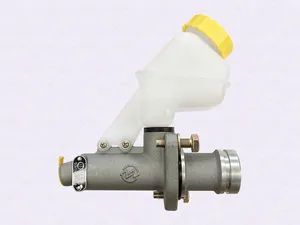 Original Shacman X3000 F3000 Clutch Master Cylinder Accessory - Image 3