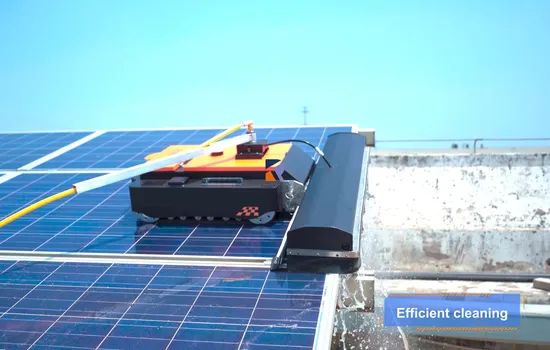 Advanced Solar Cleaning Equipment for Professional Rooftop Use Robots - Image 2