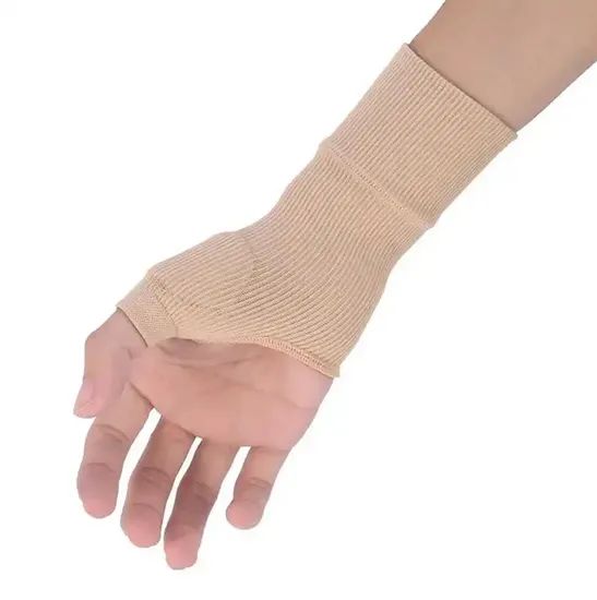 Adjustable Breathable Compression Wrist Support for Wrist Protection - Image 4