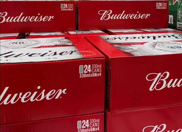 King of Beers Budweiser Lager Beer 24×330ml Cans Iconic American Lager For Sale - Image 3