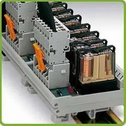 Pluggable PCB Connectors Connection Type Pluggable Secure Mechanism Cage Clamps Industries Electrical And Automobile Quality Assurance Stringently Checked Before - Image 1