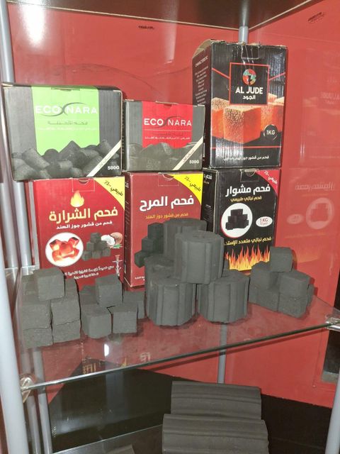 Hexagon residue charcoal briquette - Image 2